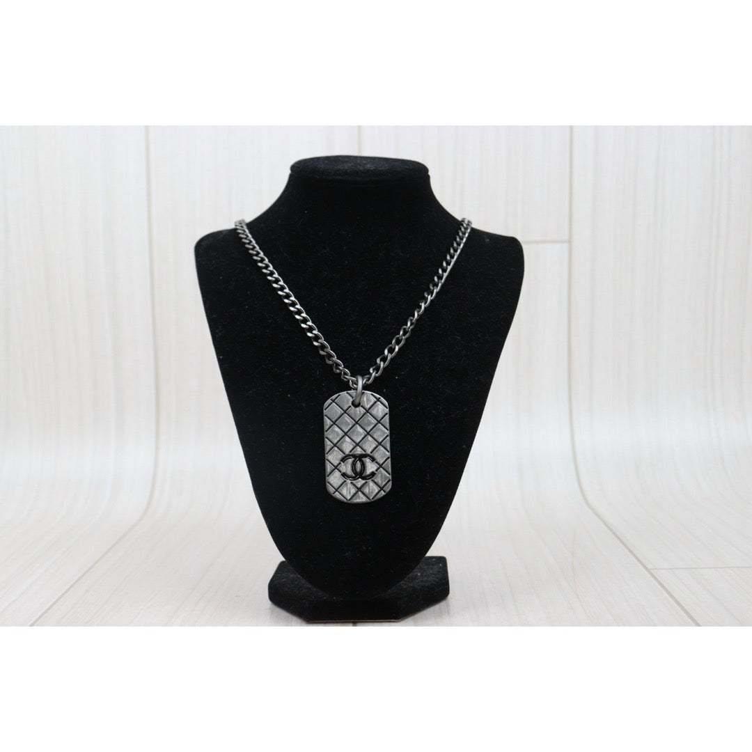 Very Good ( Rank A) ｜CHANEL COCO Mark  Pattern Necklace Graphite Gray Made In 2005 Year｜V25070202