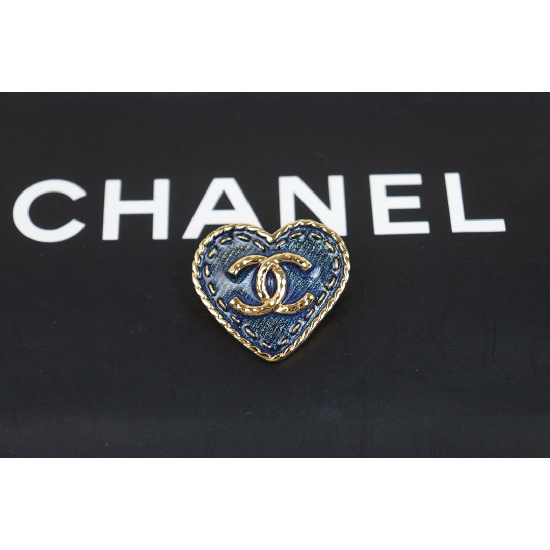 Very Good ( Rank A)｜ CHANEL Coco Mark 24P Denim Heart Brooch ｜V25052508