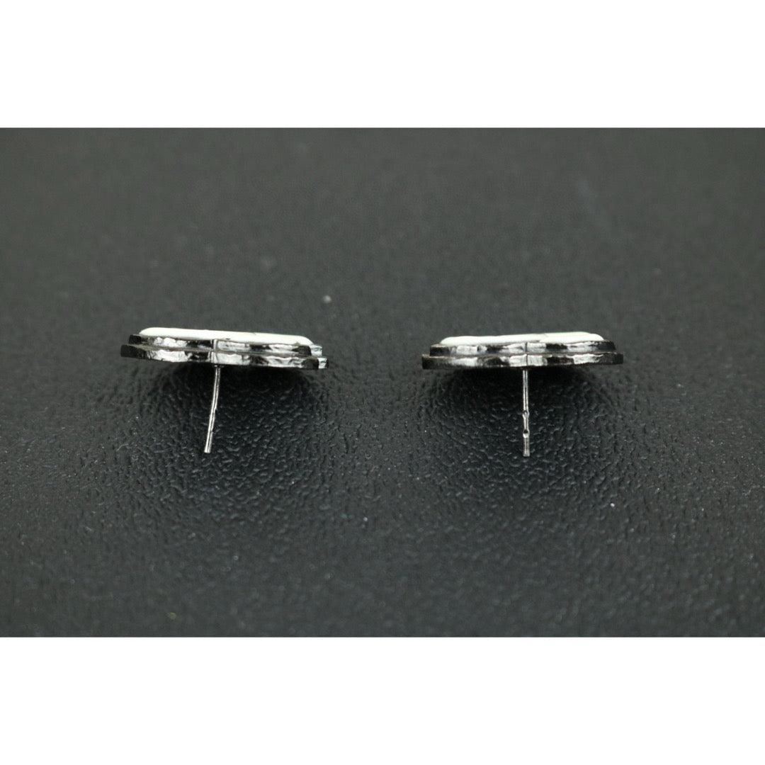 Excellent（Rank SA）｜ CHANEL  Coco Mark  White  Earrings ｜X25020915