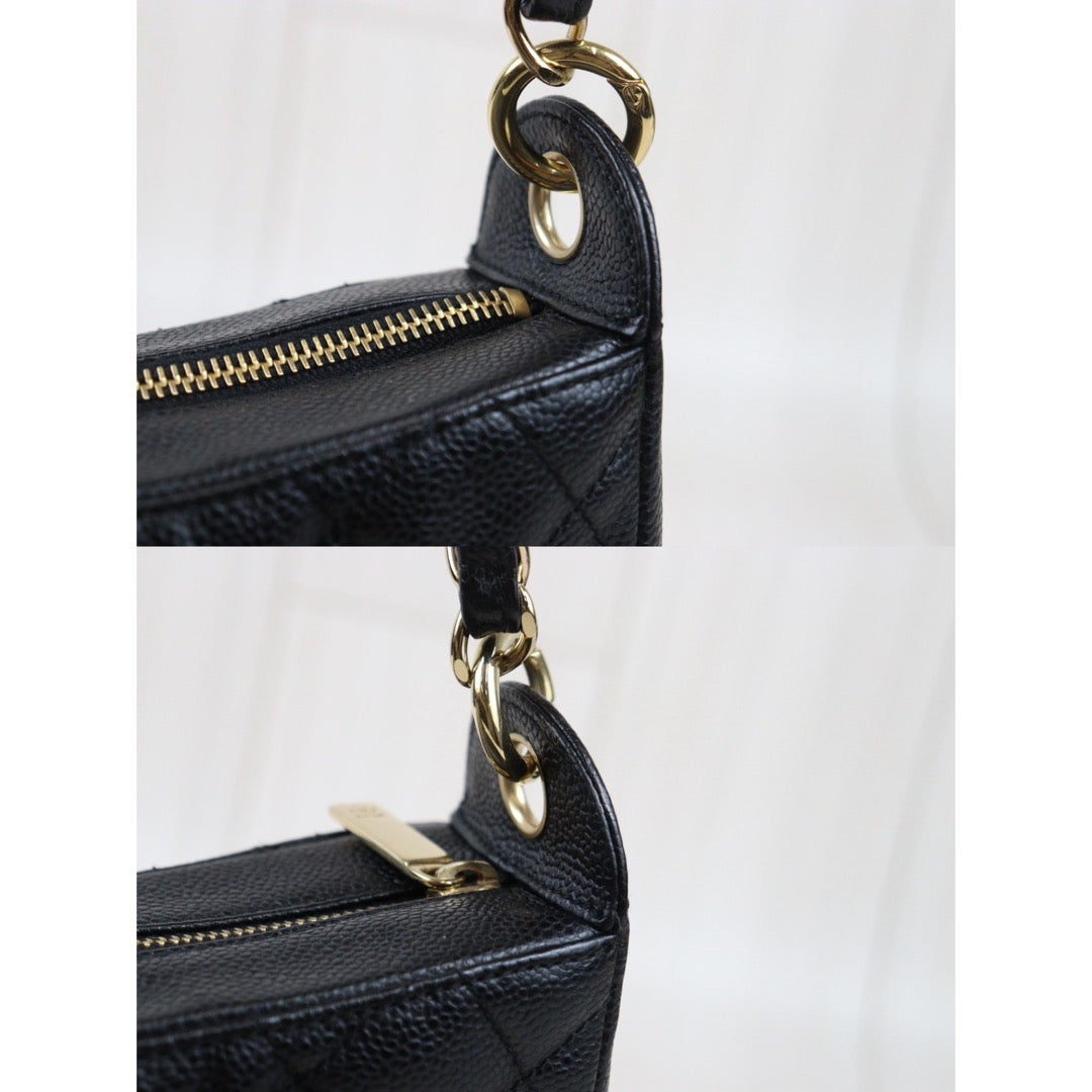 Rank AB ｜ CHANEL Half Moon Shoulder Bag Black Made In 2002-2003Year  ｜VT24071806