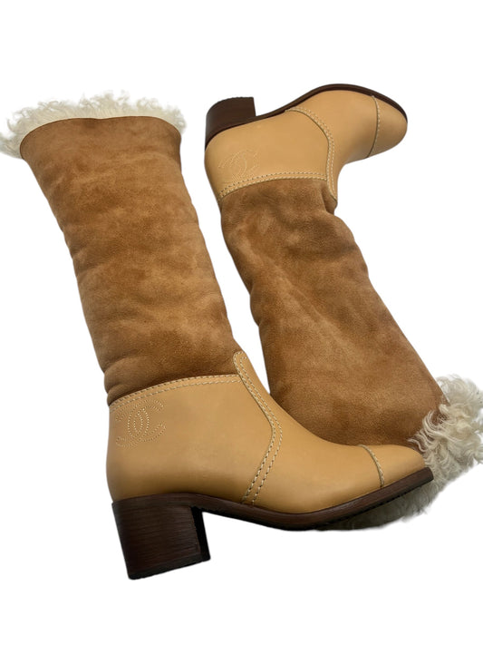 Chanel - bottes cuir suédé shearling beiges