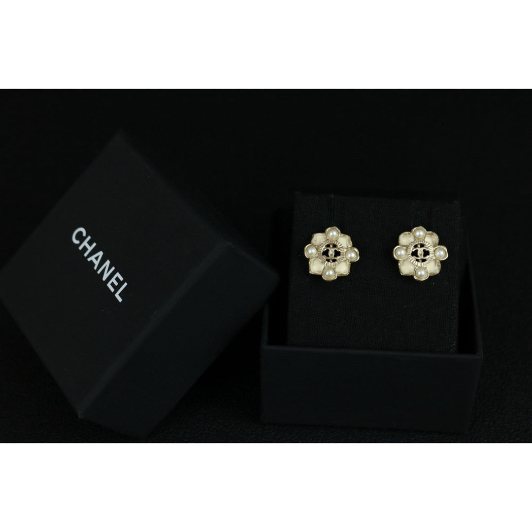 Excellent（Rank SA）｜ CHANEL Coco Mark  Pearl Earrings｜X25040602