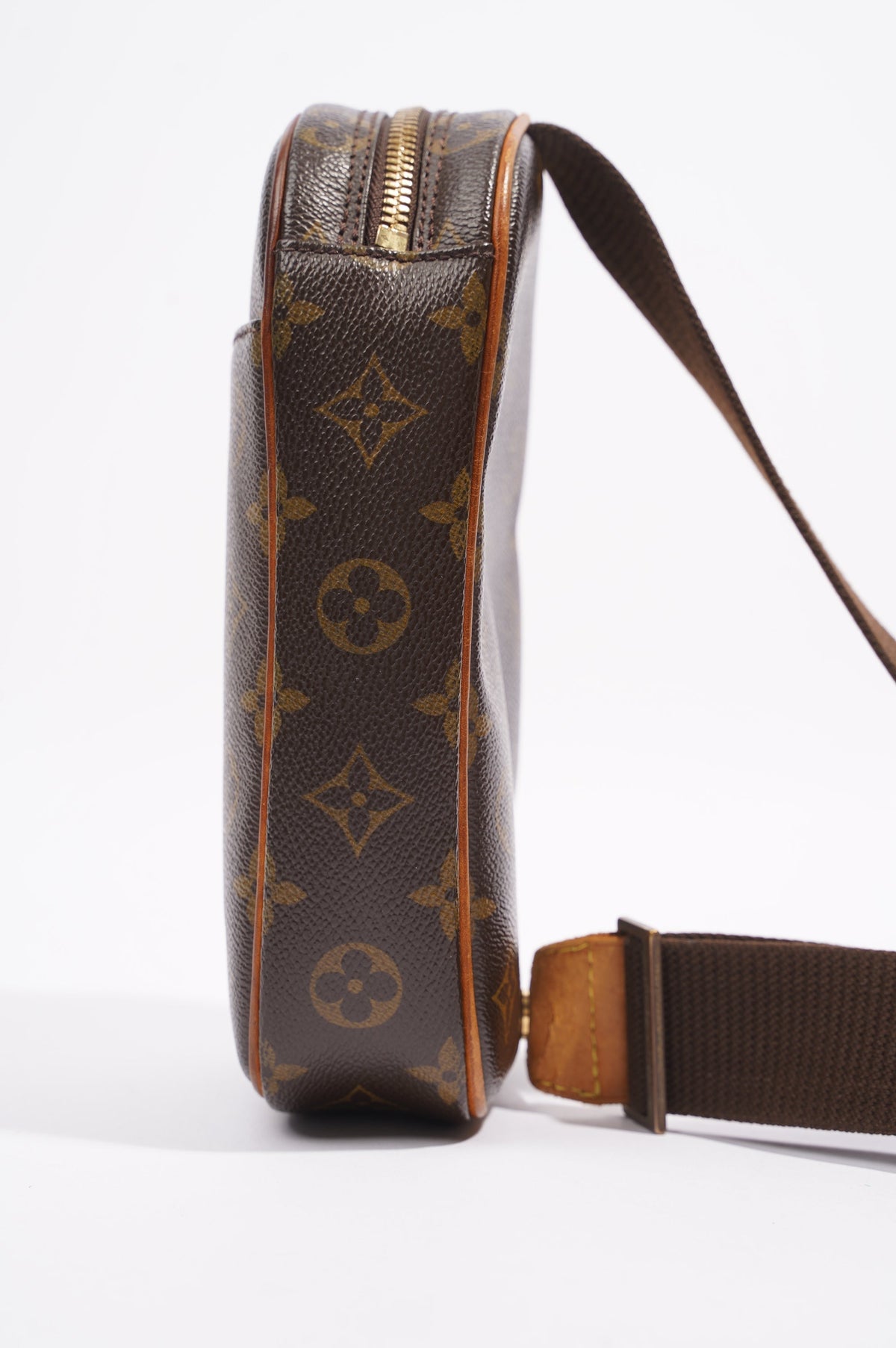 Louis Vuitton Pochette Gange Monogram Canvas