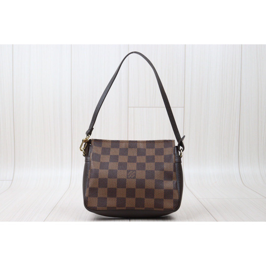 Rank AB ｜ LV Damier Truth make up ｜24060611