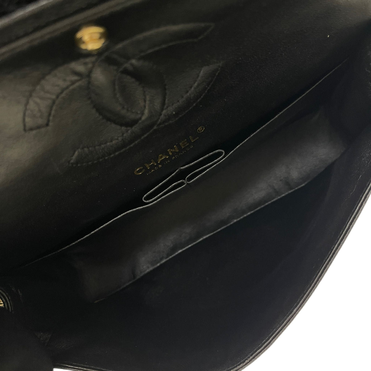 Classic Double Flap Caviar Medium Black GHW