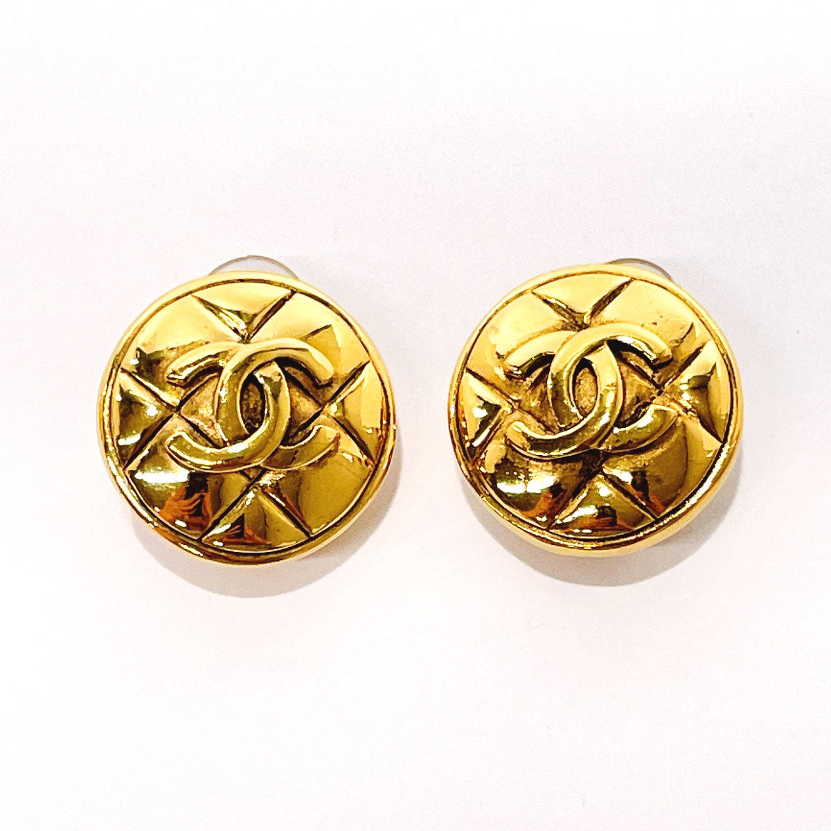 CHANEL Earring metal gold Matrasse COCO Mark
