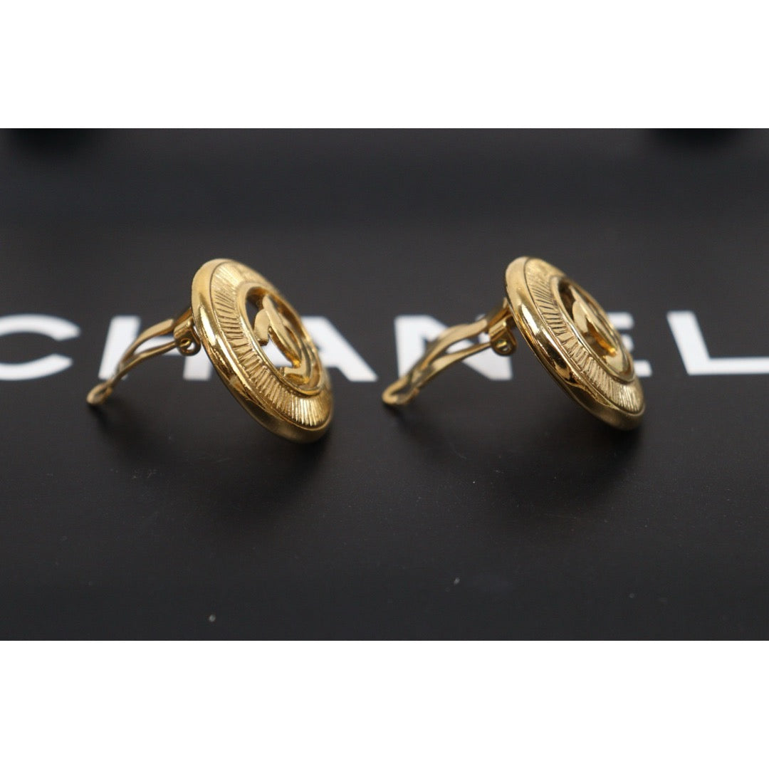 Very Good ( Rank A) ｜CHANEL Coco Mark Gold 24 Plated Round Earrings｜25052920