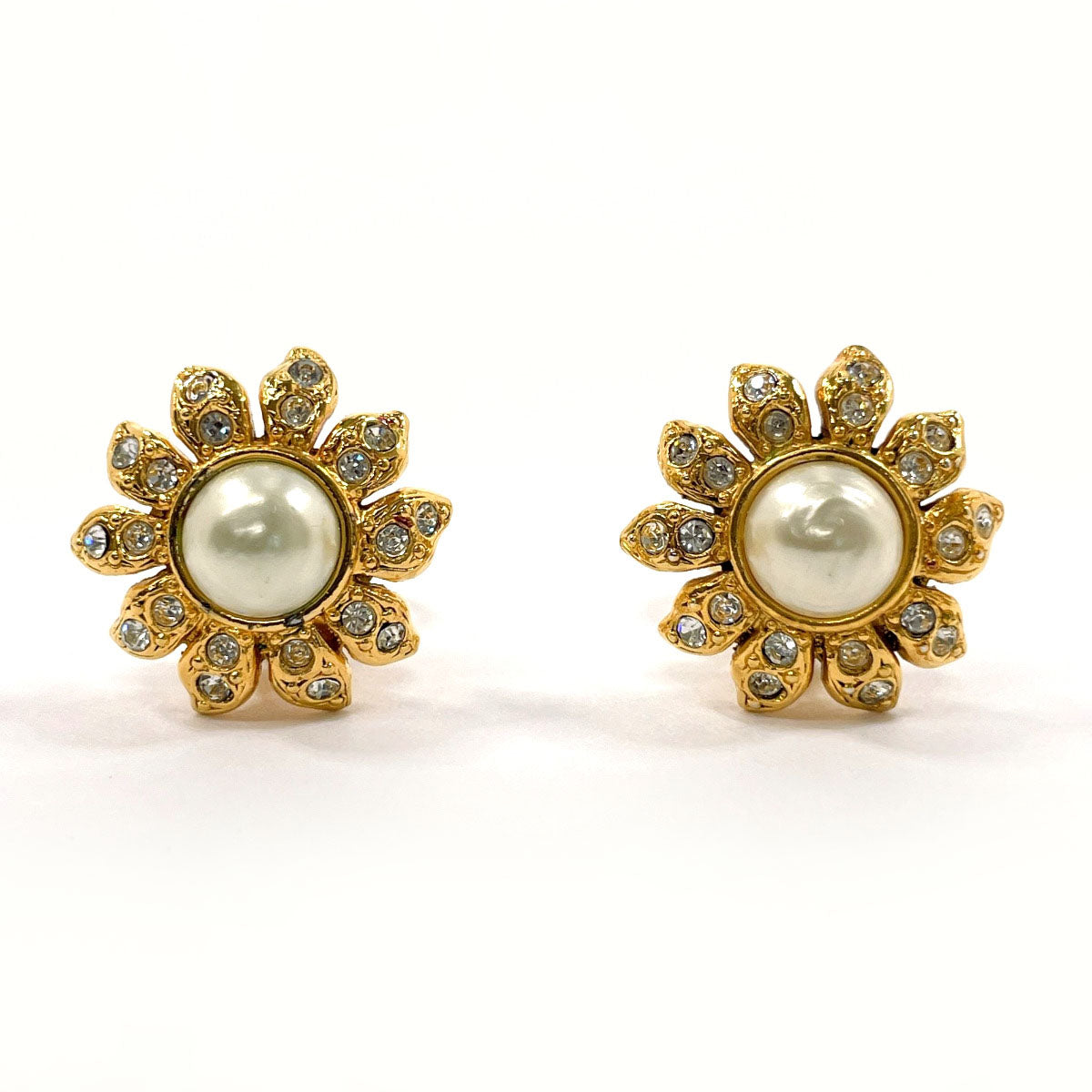 CHANEL Earring Metal, Faux Pearl gold flour Women Used