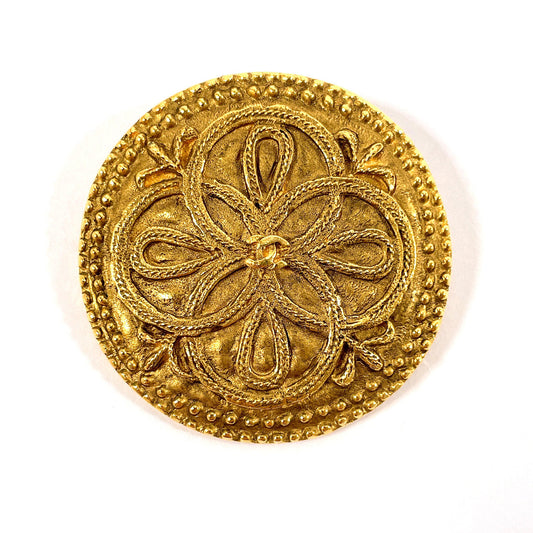 CHANEL Brooch metal gold vintage