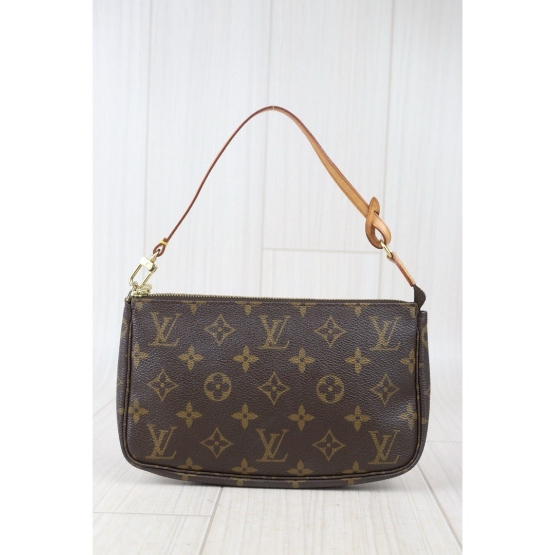 Good ( Rank AB)  ｜ LV Monogram Pochette Accessoires Vintage Model｜24082205