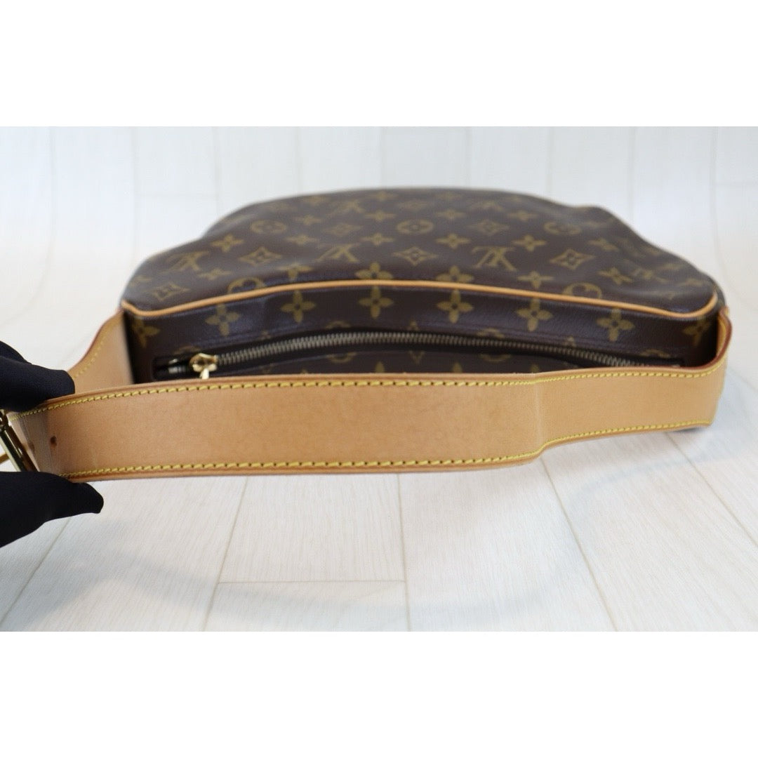 Very Good ( Rank A)｜LV Monogram Pochette Croissant MM Shoulder Bag｜H24092804