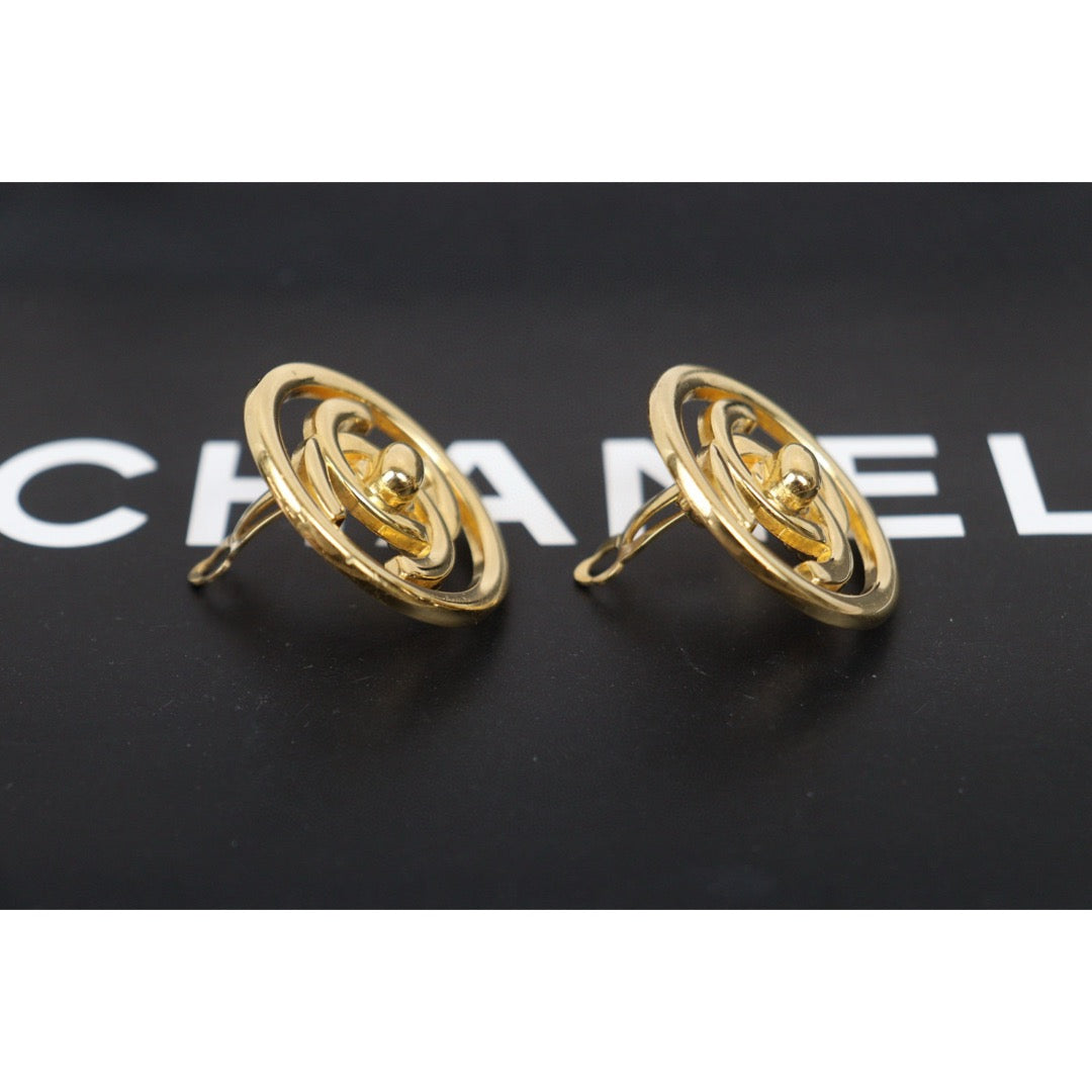 Very Good ( Rank A)｜CHANEL  Round Vintage 18K Gold Plating Earrings  Made In 1997 Year ｜25030612