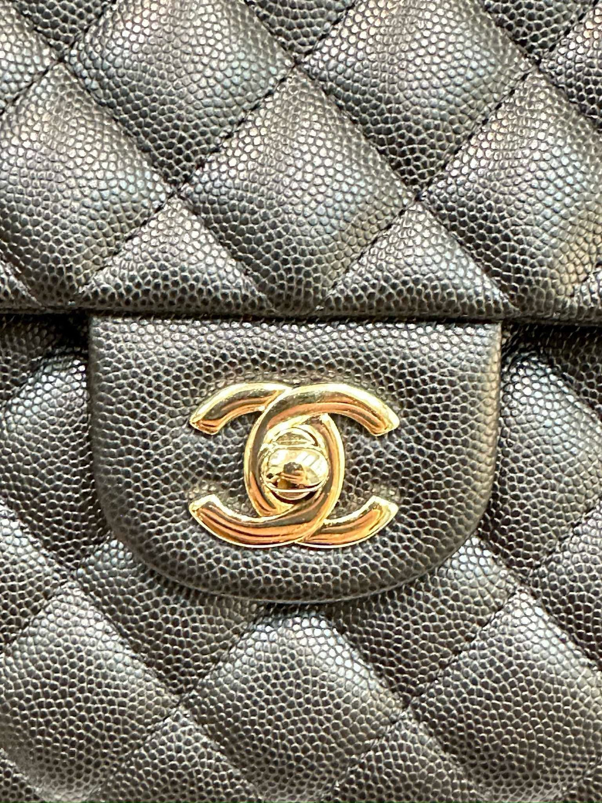 Chanel Quilted Caviar Classic Clutch Black GHW