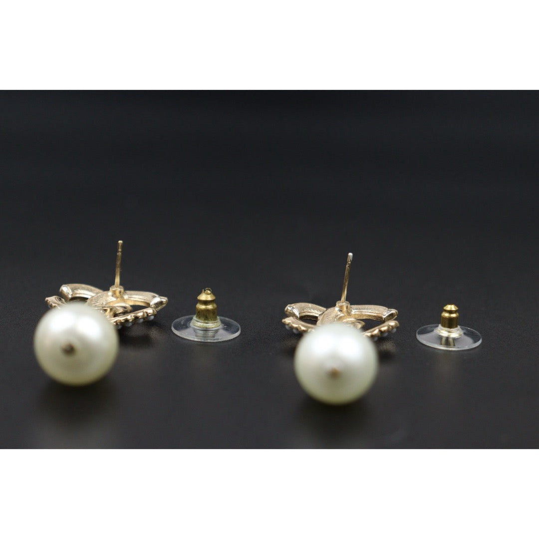 Very Good ( Rank A) ｜CHANEL Golden Pearl COCO Mark  Large Drop Pearl Earrings ｜S25021024