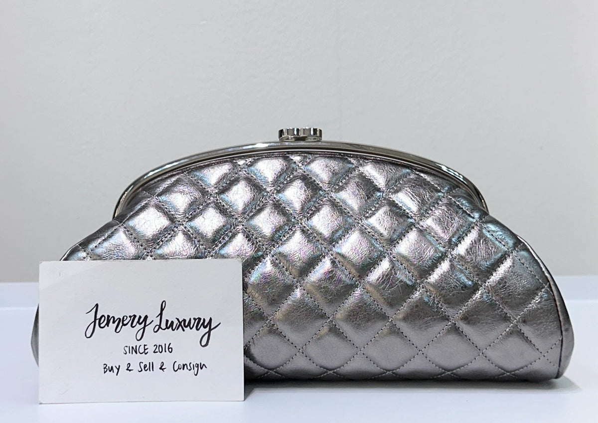 CHANEL Metallic Aged Calfskin Quilted Timeless Clutch Silver