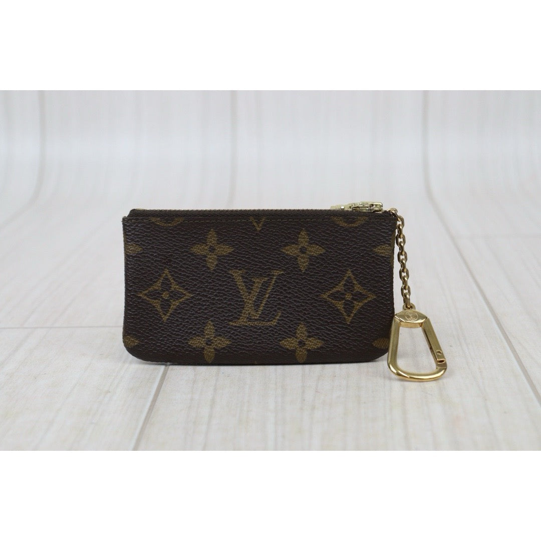 Rank AB ｜ LV Monogram Pochette Cre｜24070404