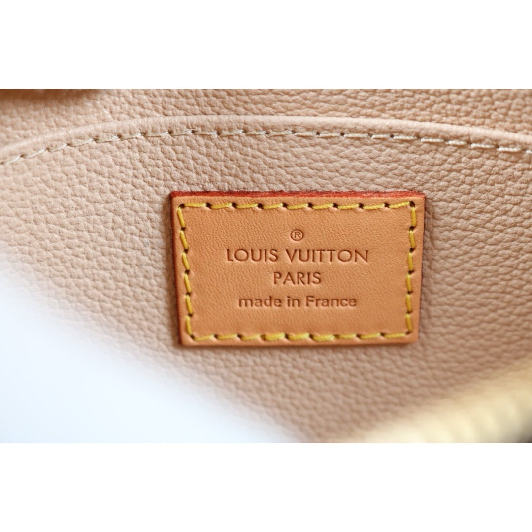 Very Good ( Rank A) ｜ LV Monogram Cosmetic Pouch IC Chips  ｜S24092001