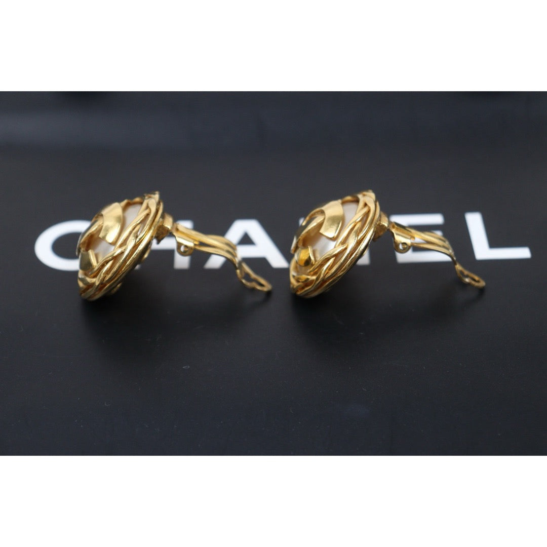 Very Good ( Rank A)｜CHANEL COCO Mark 24K Gold Plating Pearl Earrings  Made In 1995Year ｜25061913