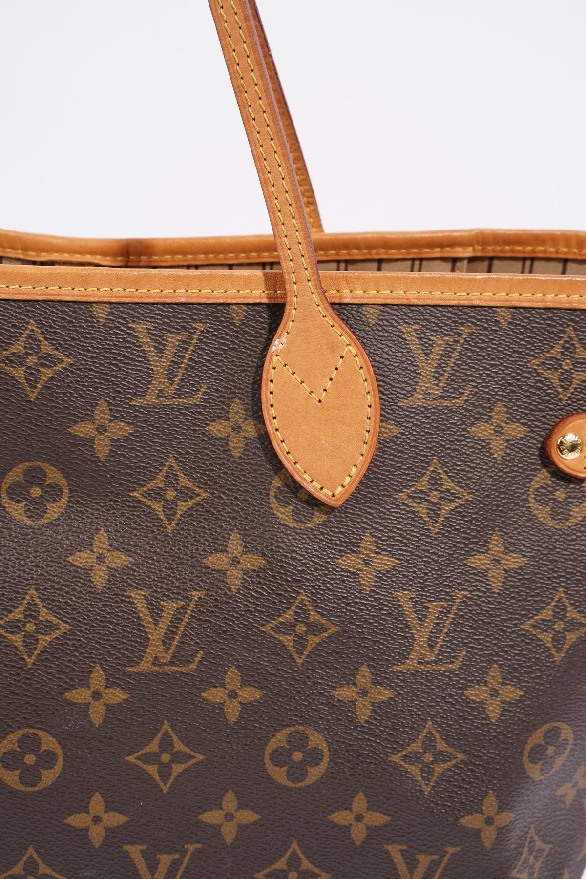 Louis Vuitton Neverfull Monogram Canvas MM