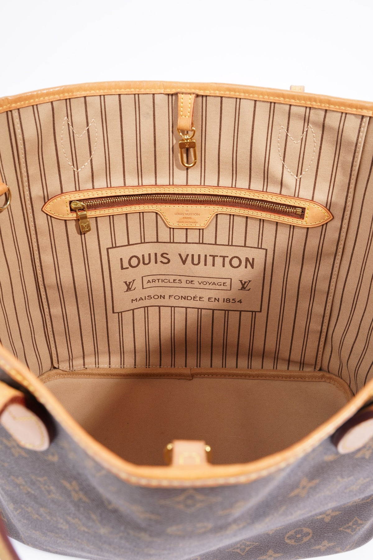 Louis Vuitton Neverfull Monogram Canvas MM