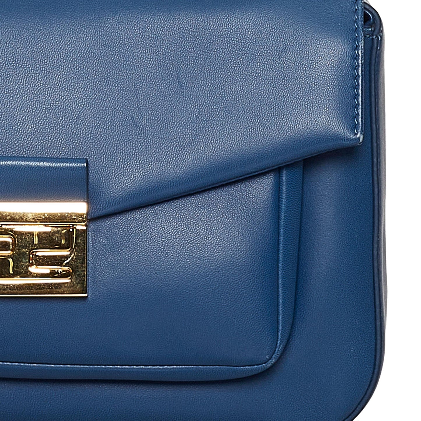 Fendi Be Baguette Leather Crossbody Bag (SHG-30577)