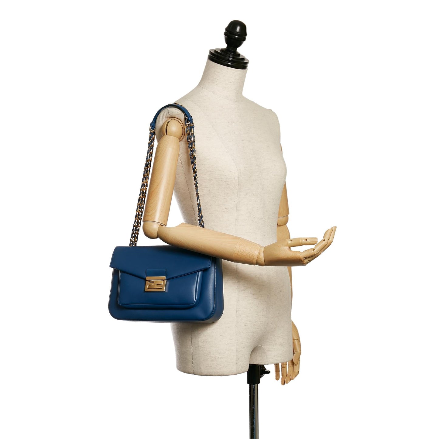 Fendi Be Baguette Leather Crossbody Bag (SHG-30577)