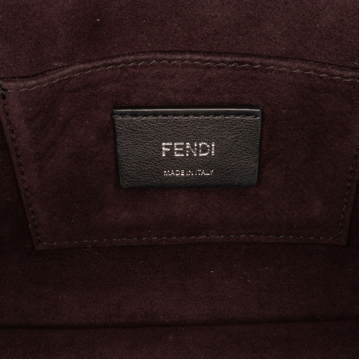 Fendi Small Kan I Crossbody Bag (SHG-JPToGk)