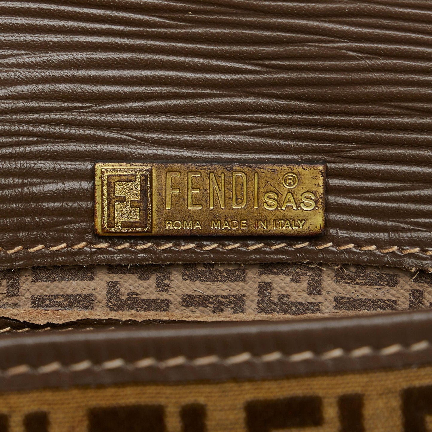 Fendi Zucchino Crossbody (SHG-h4x370)