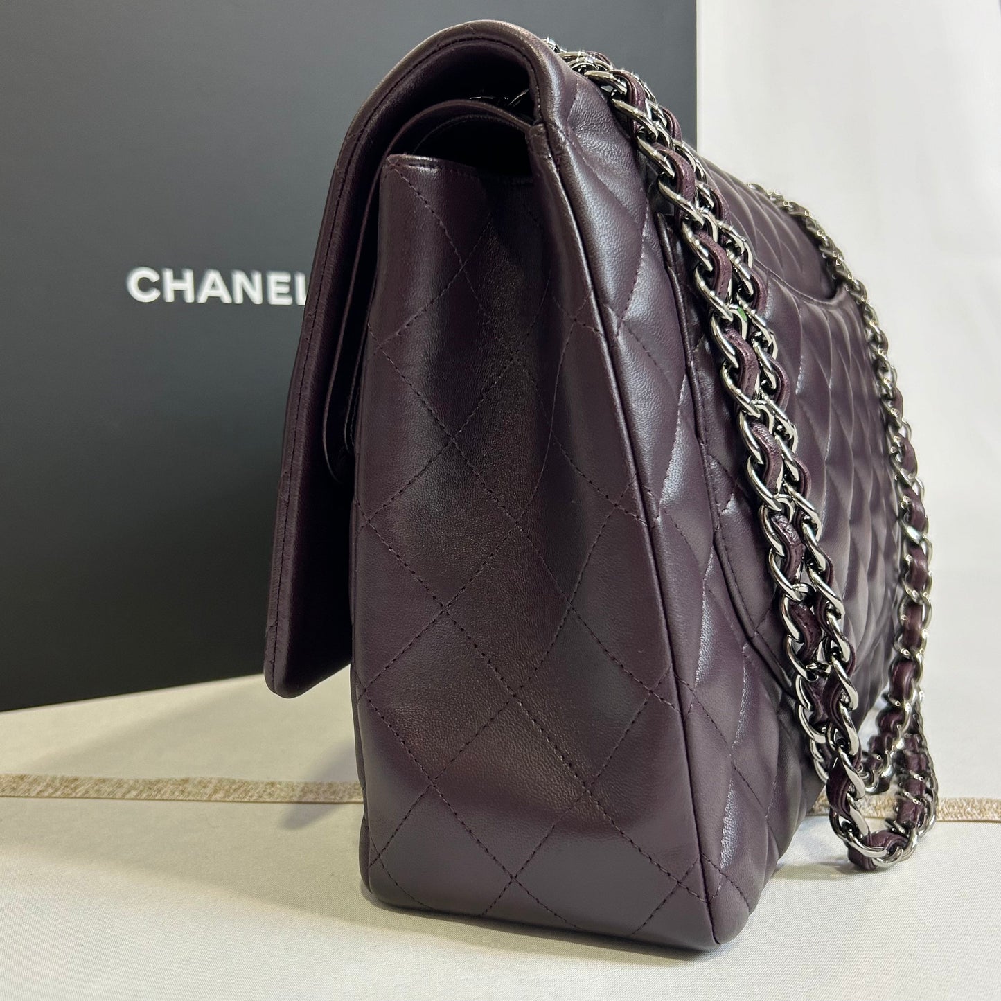 Chanel - Sac Maxi Jumbo