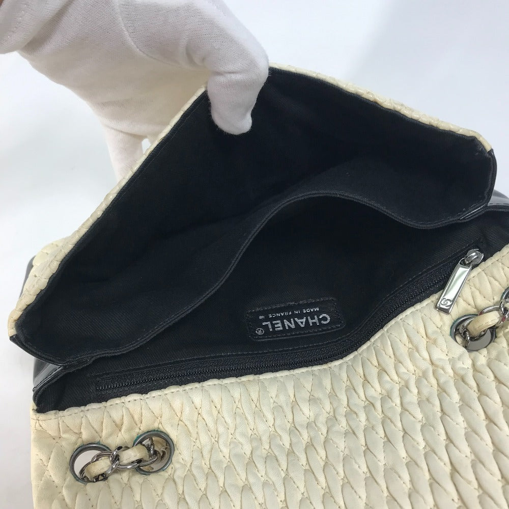 CHANEL Shoulder Bag Lambskin, Patent Leather white CC COCO Mark
