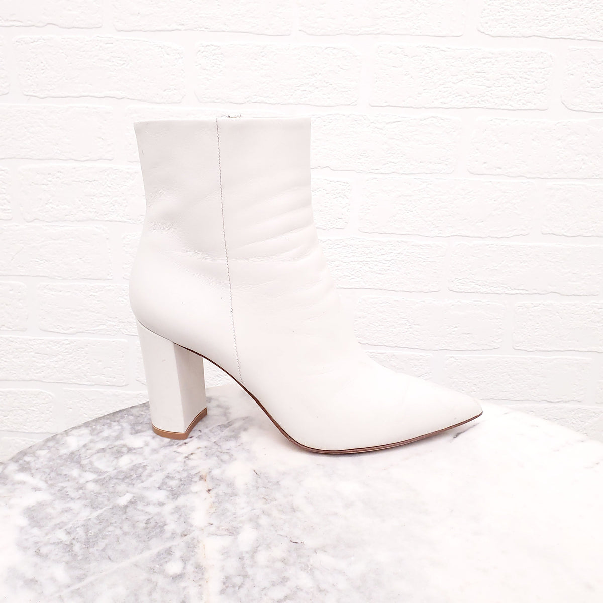 GIANVITO ROSSI CREAM LEATHER BOOTS - SIZE 37.5