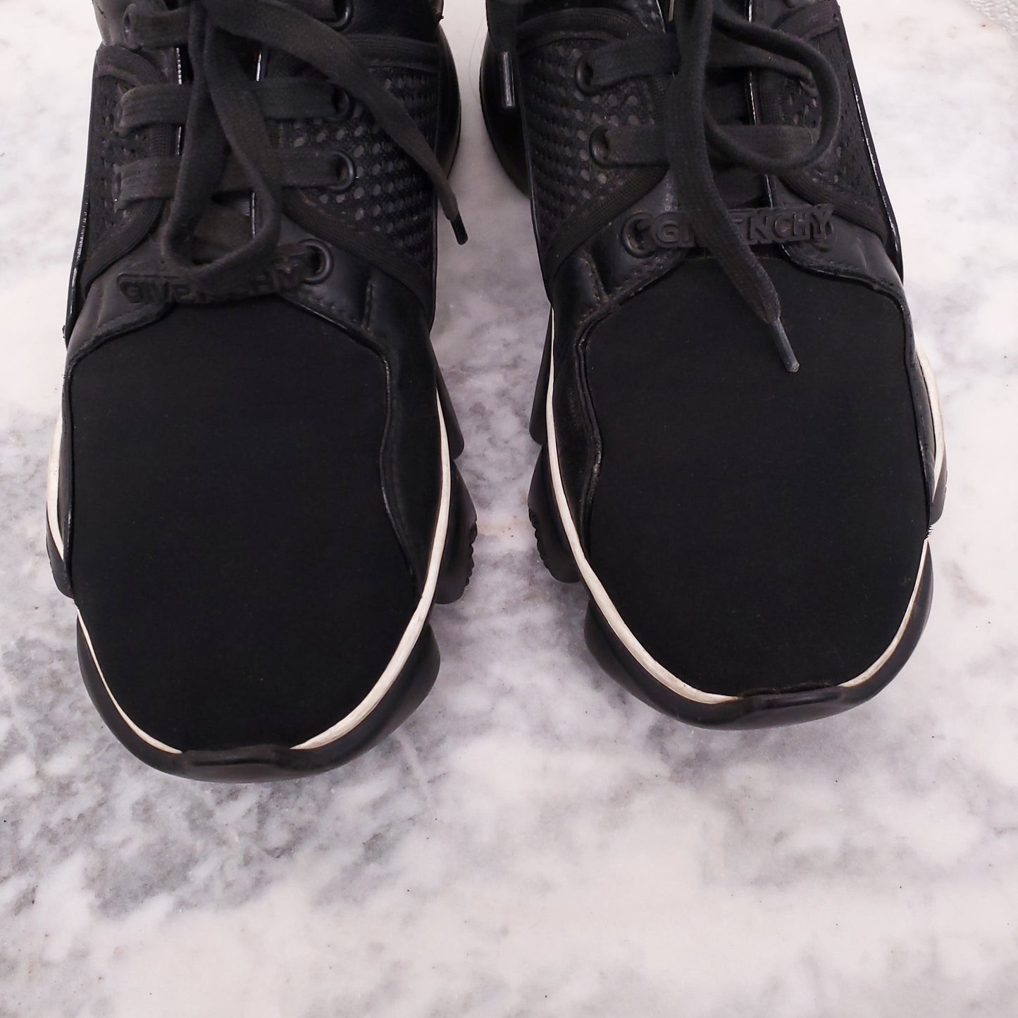 GIVENCHY BLACK LOGO SNEAKERS - SIZE 37