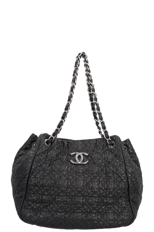 CHANEL Rock in Moscow Accordion Tote Patent Black