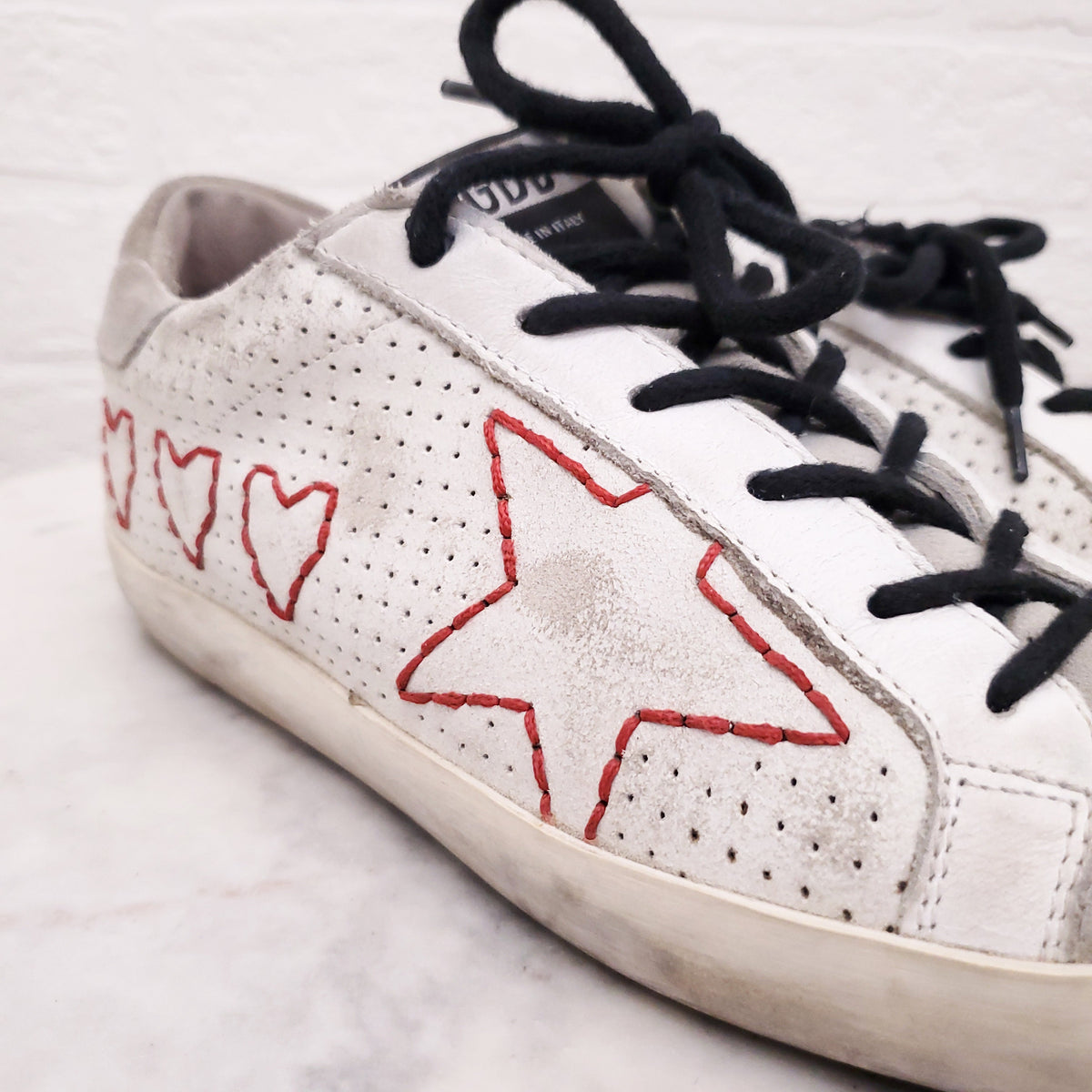 GOLDEN GOOSE ‘SUPERSTARS’ WITH RED HEARTS - SIZE 37