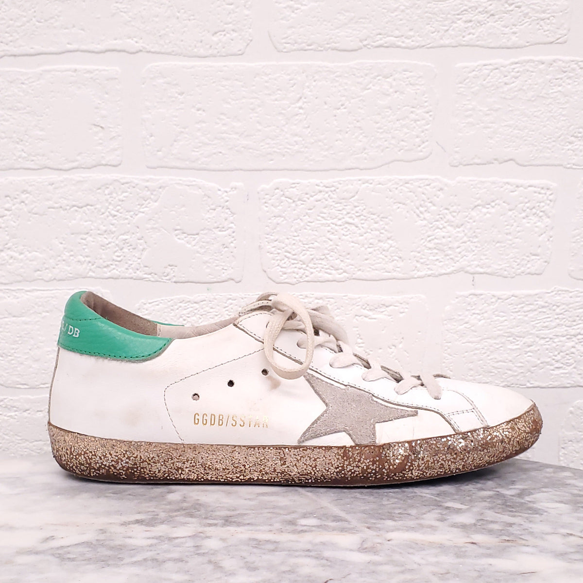 GOLDEN GOOSE 'SUPERSTAR' SNEAKERS WITH GREEN AND SEQUIN DETAIL - SIZE 37
