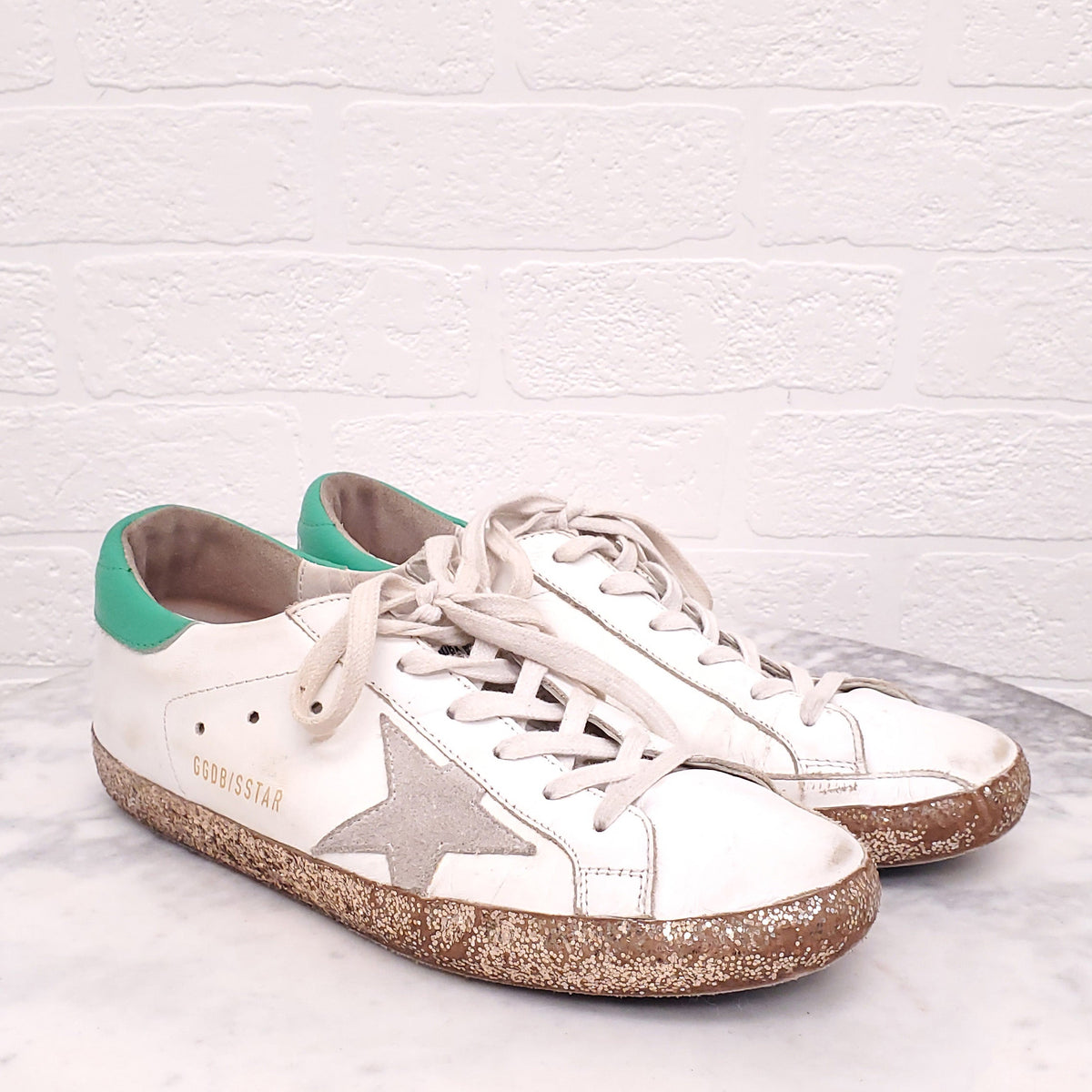 GOLDEN GOOSE 'SUPERSTAR' SNEAKERS WITH GREEN AND SEQUIN DETAIL - SIZE 37