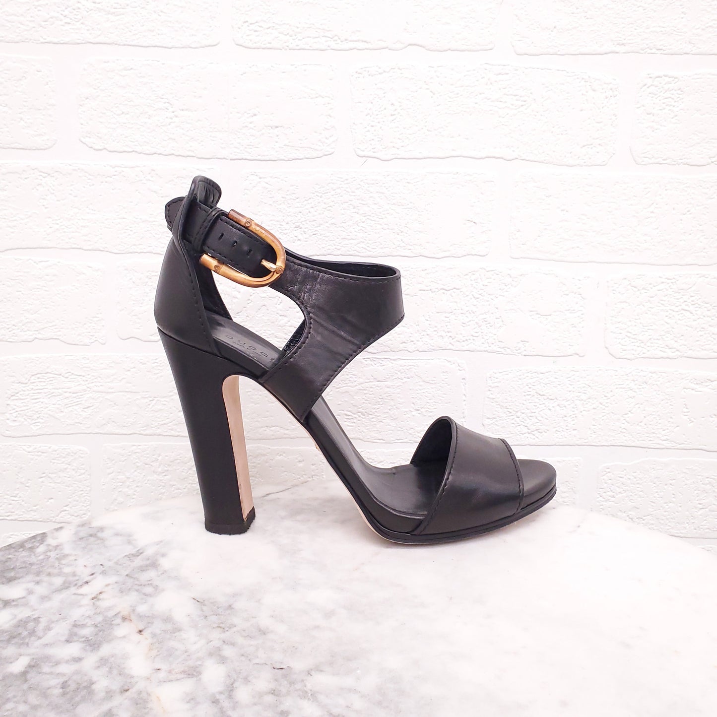 GUCCI BLACK LEATHER PUMPS WITH BAMBOO DETAIL - SIZE 41