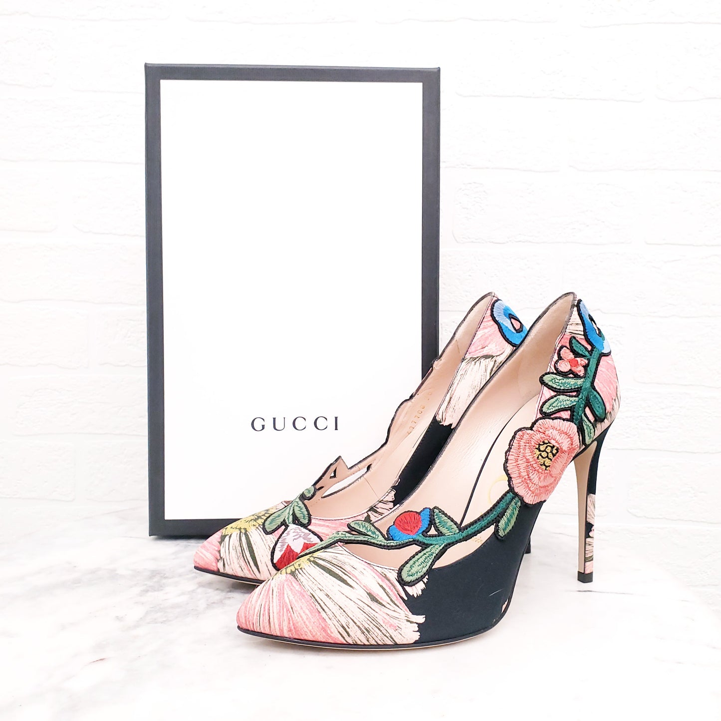 GUCCI BLACK OPHELIA EMBROIDERED HEELS - SIZE 38.5