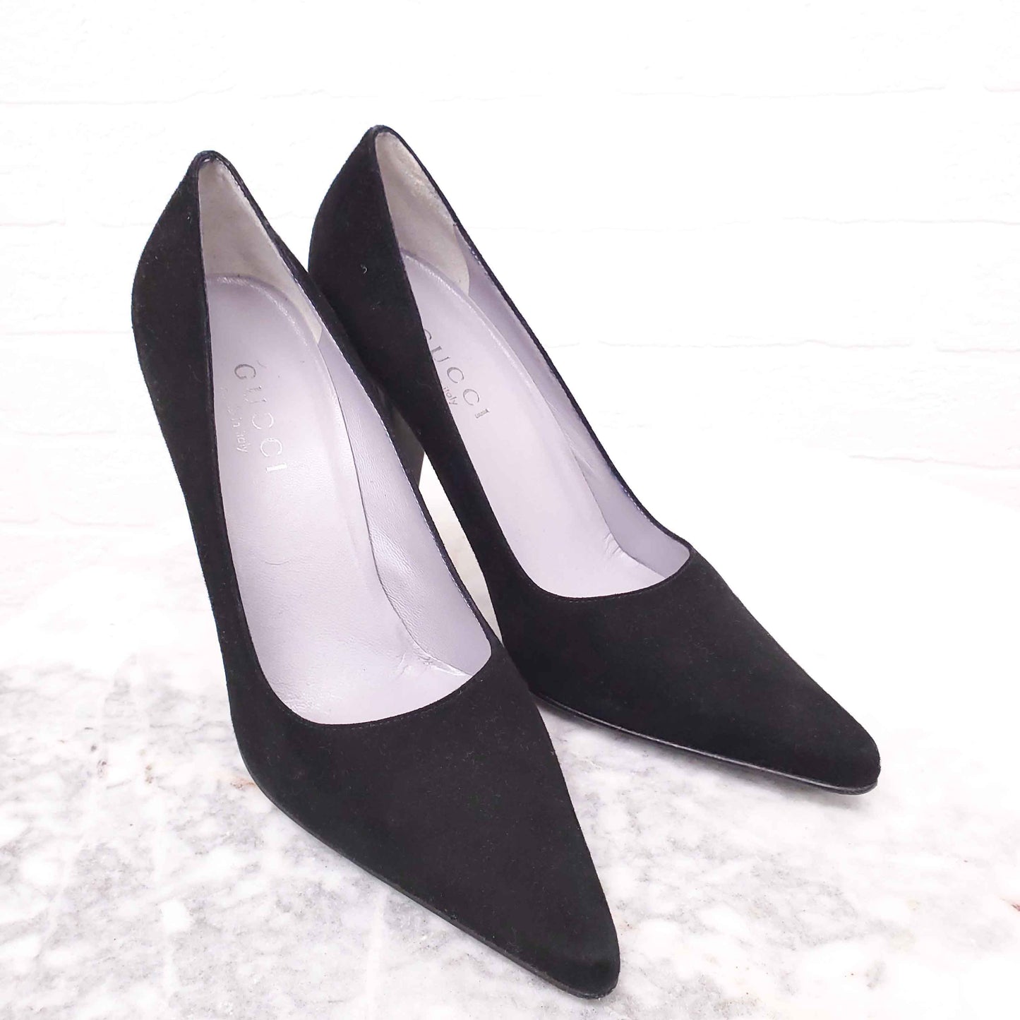 GUCCI VINTAGE SUEDE HEELS - SIZE 37