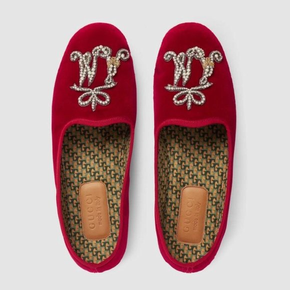 Gucci 574881 FAS60 6472 Men's Shoes Red Velvet 'AM' Appliqué Slip-On Loafers (GGM1726)