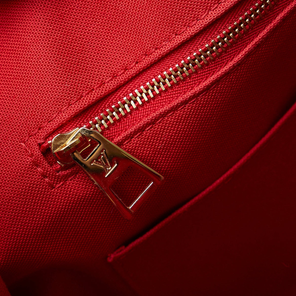 Louis Vuitton Onthego GM Giant Monogram Canvas
