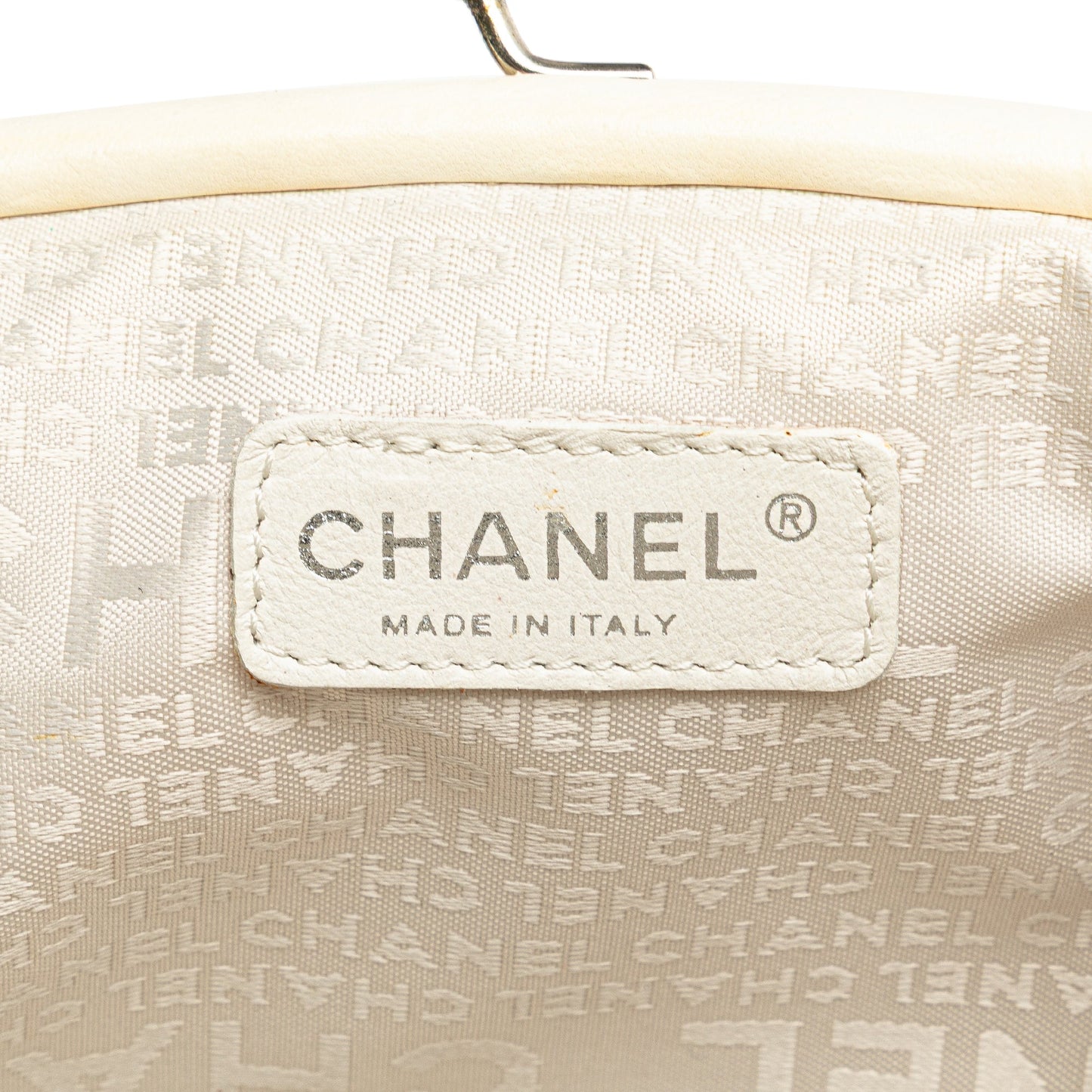 White Chanel Lambskin Kiss Lock Accordion Shoulder Bag
