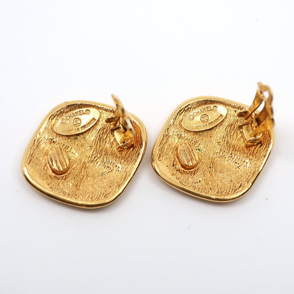 CHANEL Earring Plated Gold gold vintage Matrasse Rhombus Women Used