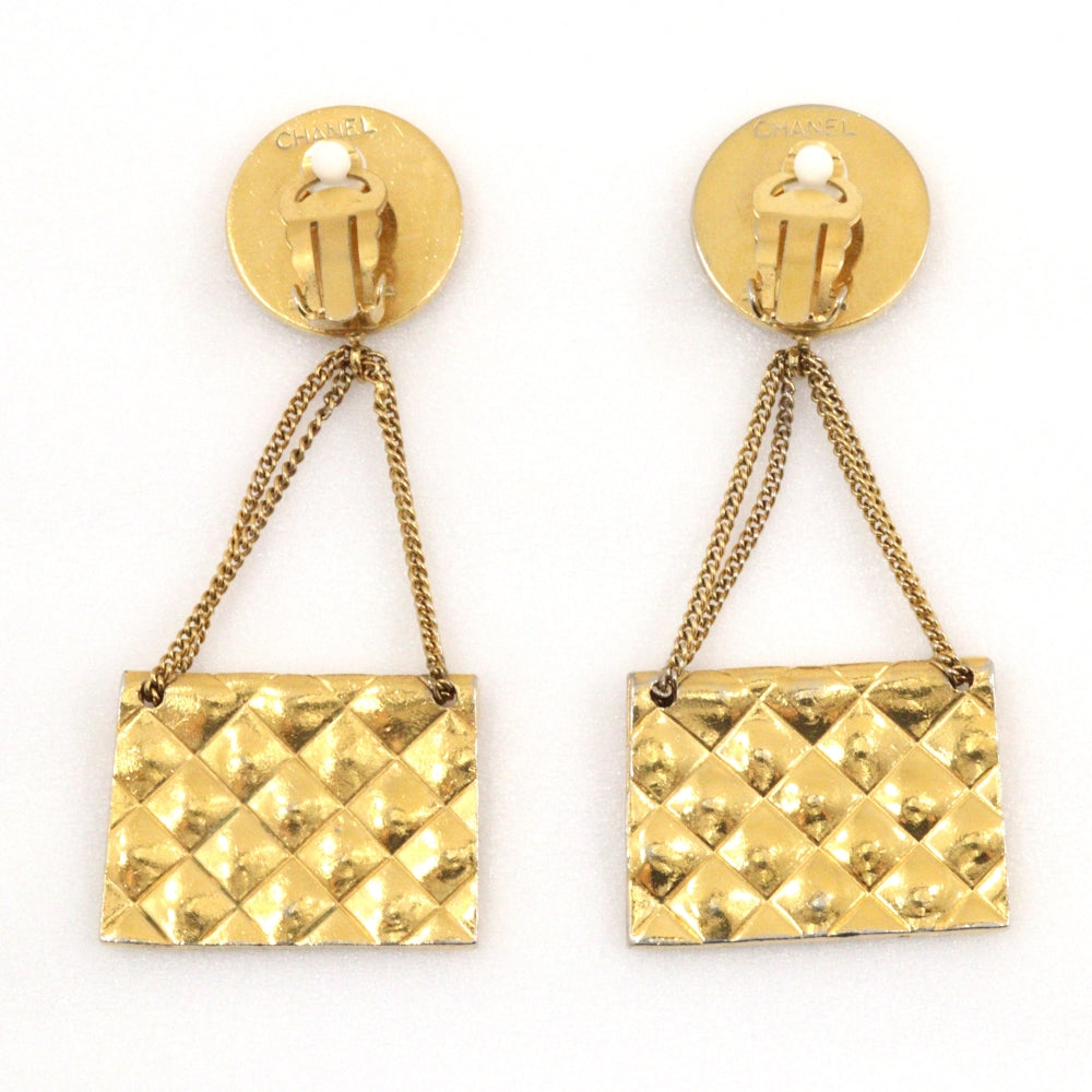 CHANEL Earring Plated Gold gold Matrasse