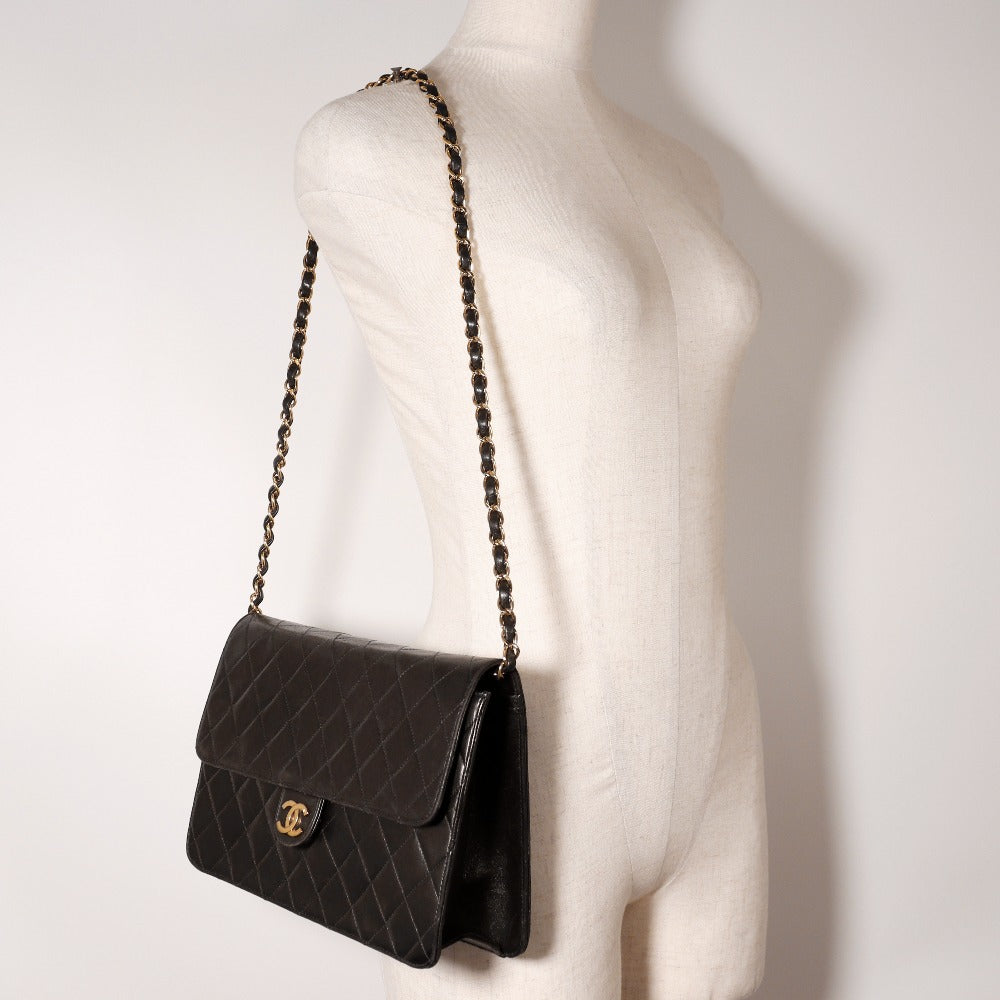 CHANEL Shoulder Bag lambskin black Matrasse ChainShoulder Women Used