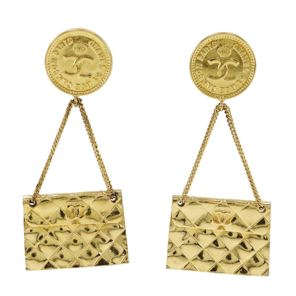 CHANEL Earring Plated Gold gold Matelasse motif COCO Mark Women Used