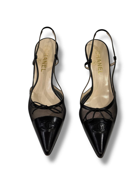 Chanel - Escarpins bouts pointus T.38,5