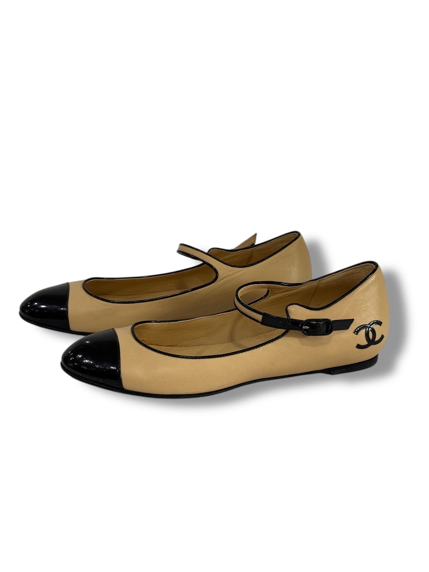 Chanel - Ballerines à brides t.37