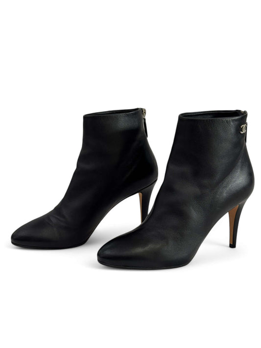 Chanel : Escarpins T.38,5
