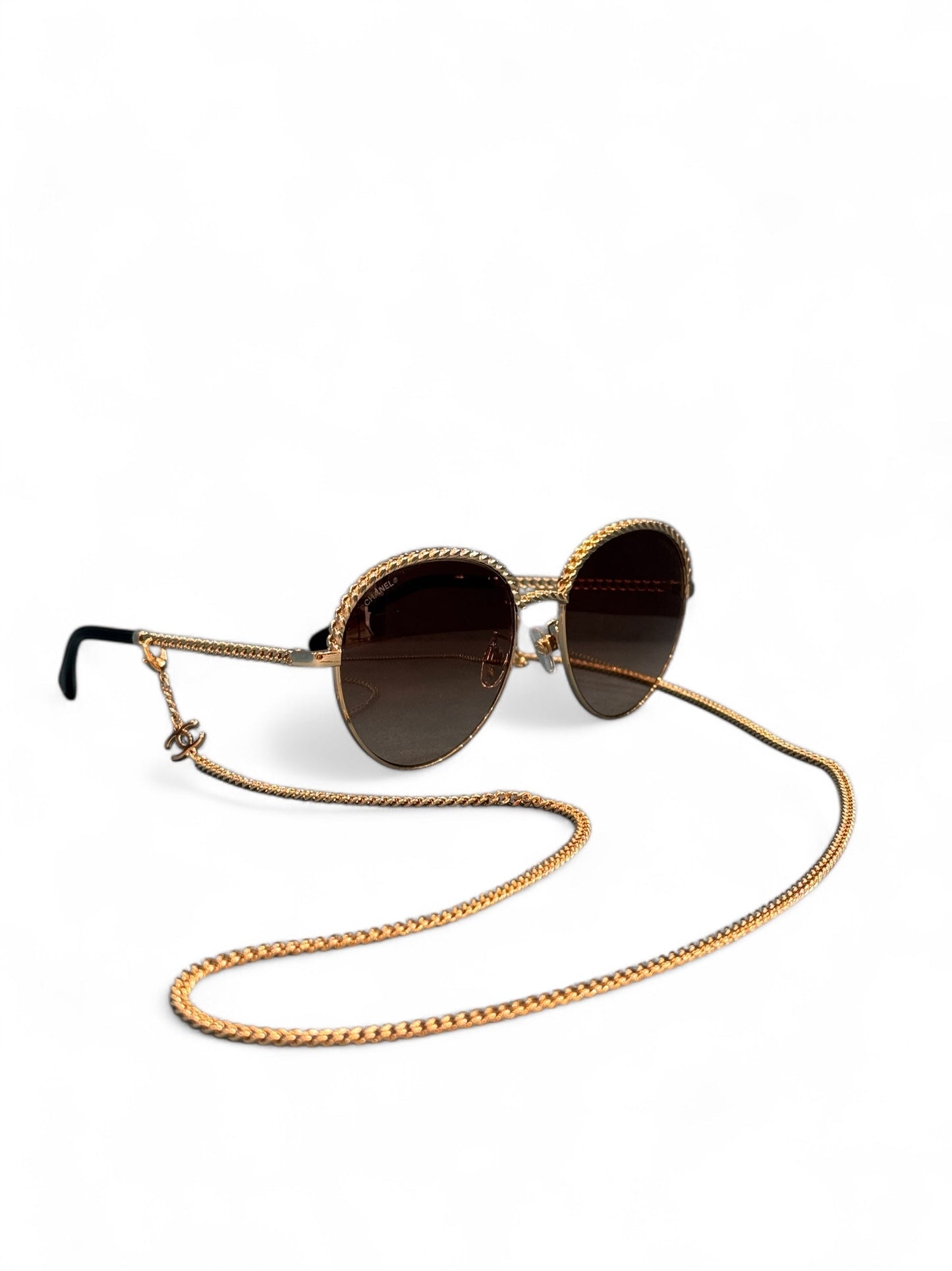 Chanel - Solaires ronde avec chaînette
